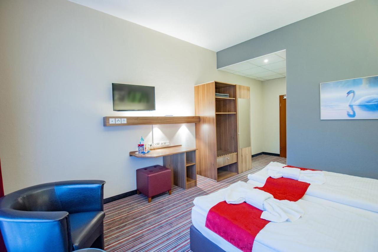 Seehotel Brandenburg An Der Havel Brielow Esterno foto