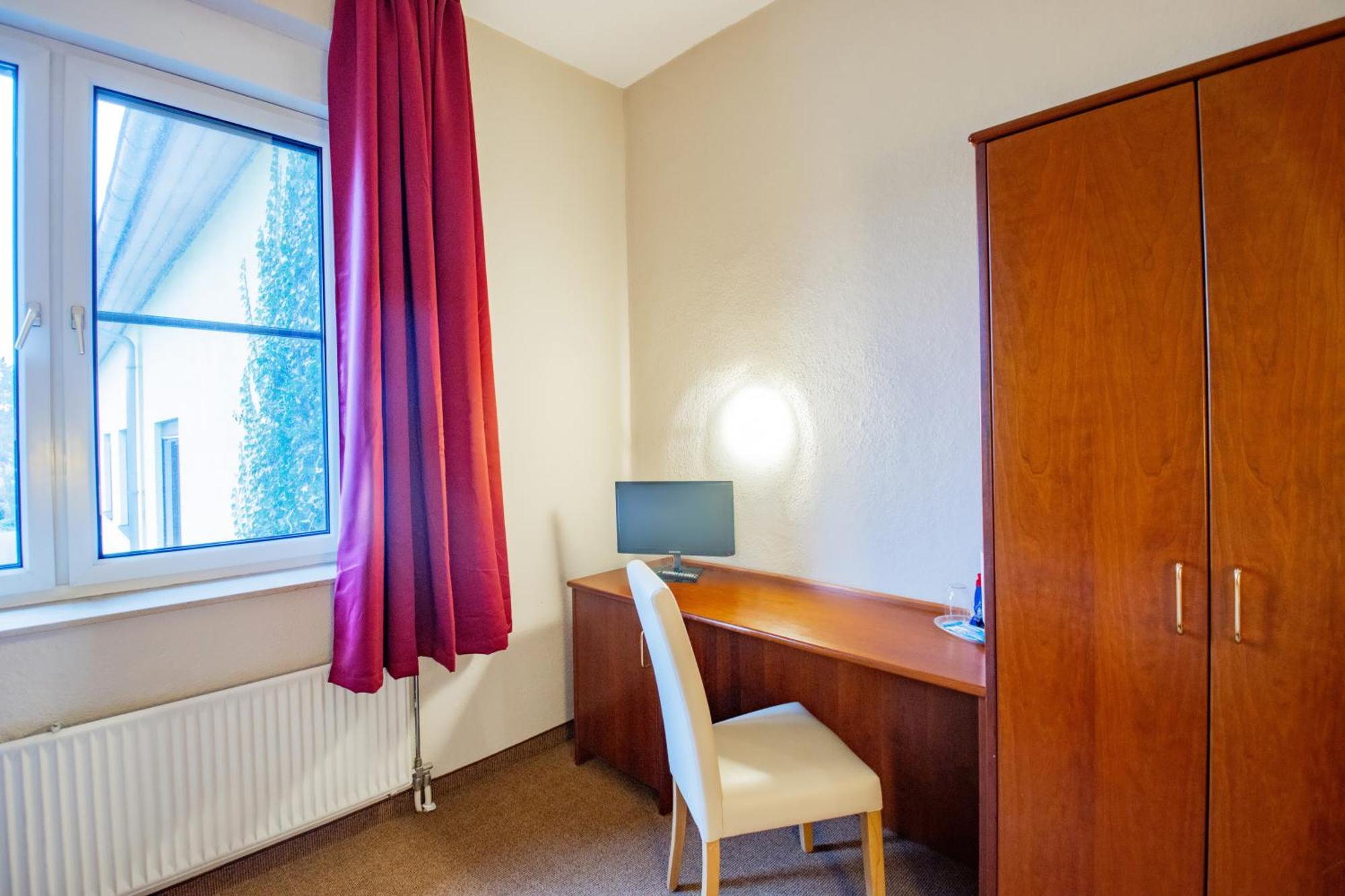 Seehotel Brandenburg An Der Havel Brielow Esterno foto
